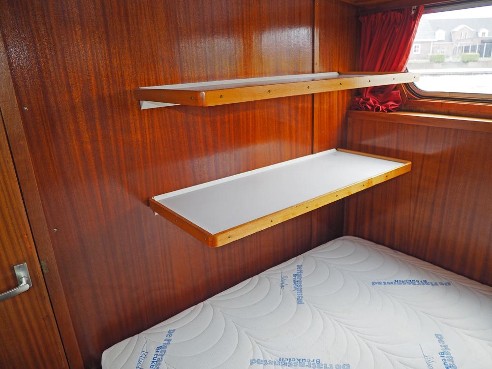 Aft cabin, Accommodation